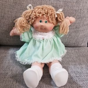 Vintage cabbage patch doll